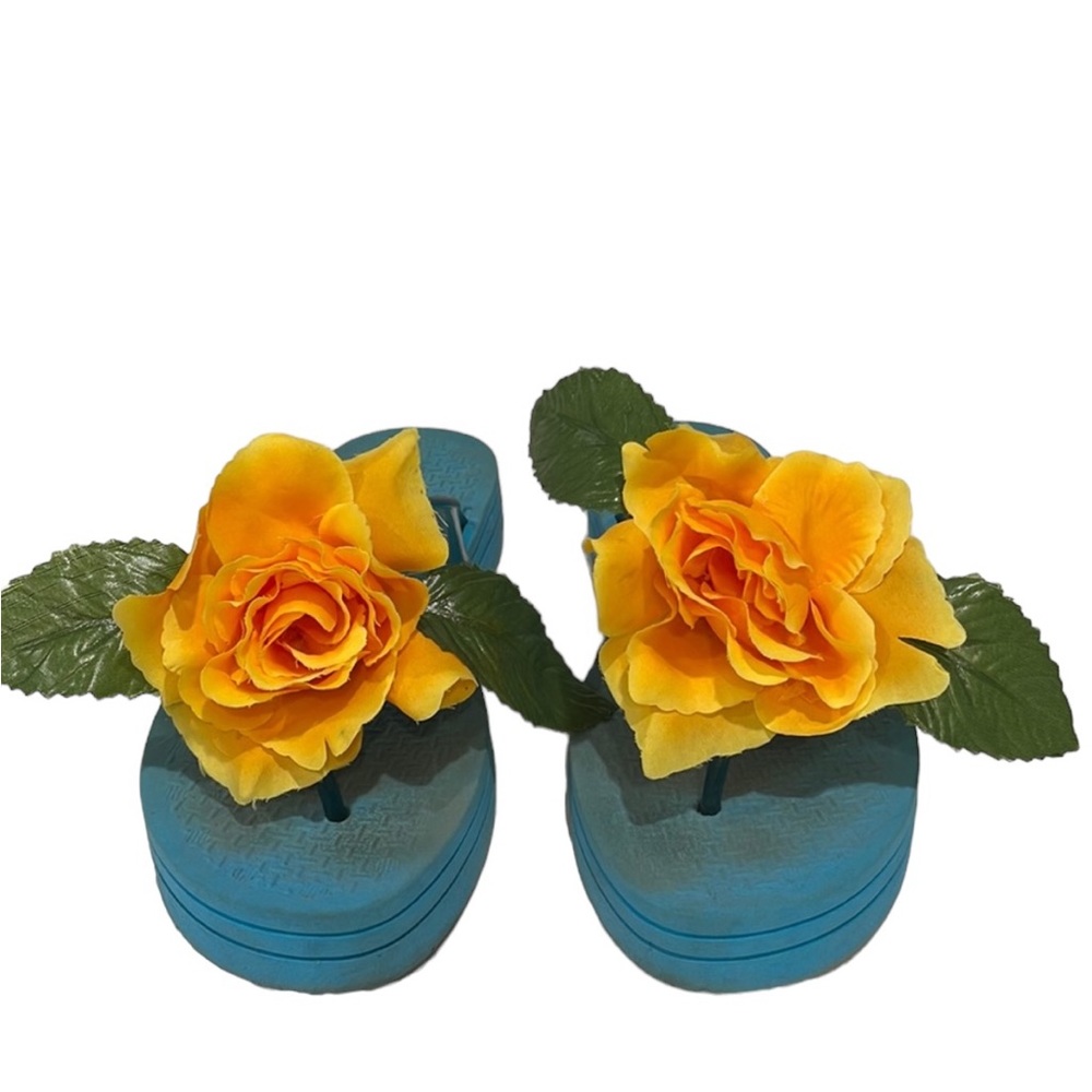Fancy flip flops with a yellow rose. Made in France. Size 38 (7)
